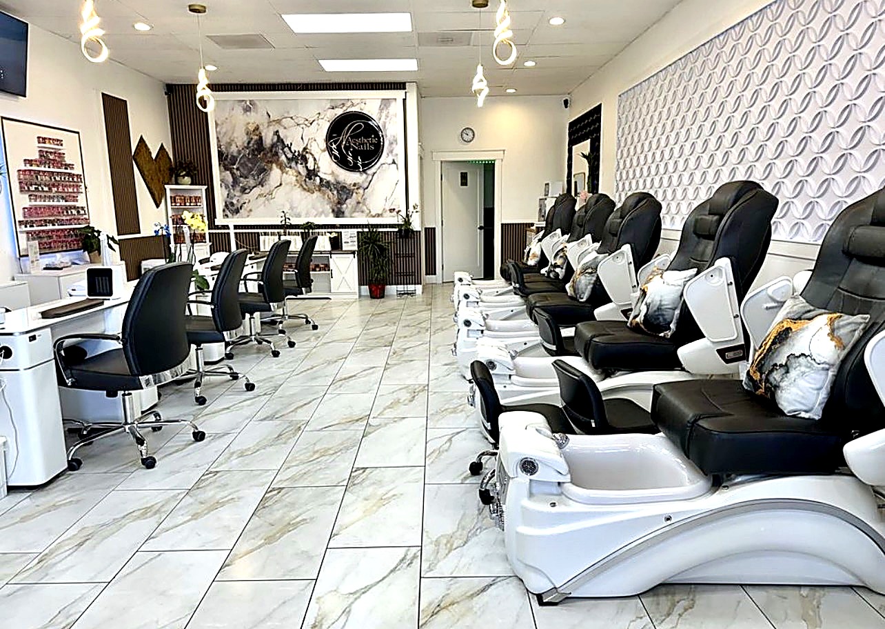 Aesthetic Nails salon interior
